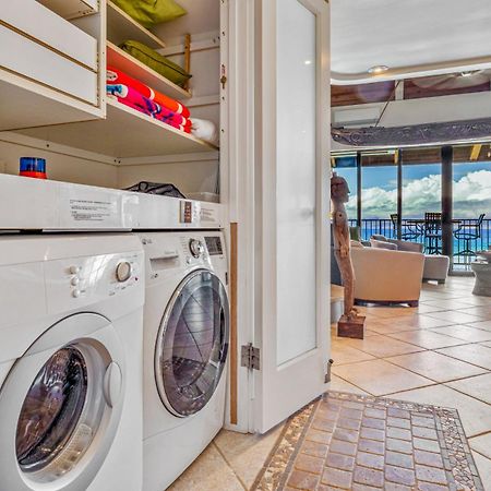 The Noniluna Two - Sleeps 9 Plus Pack N Play Lahaina Exterior photo