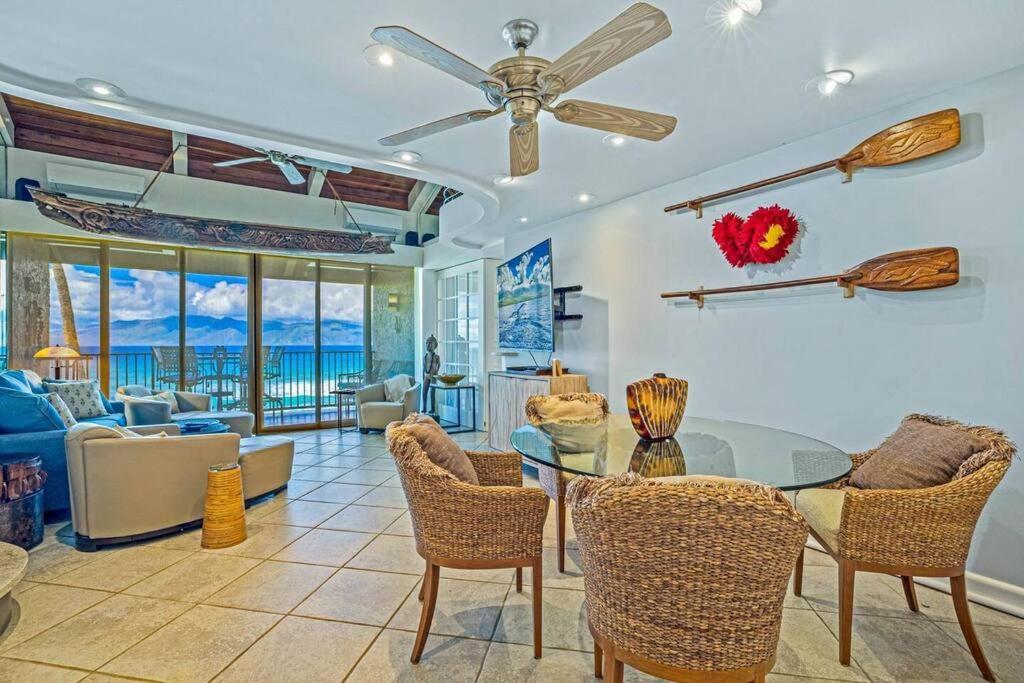 The Noniluna Two - Sleeps 9 Plus Pack N Play Lahaina Exterior photo